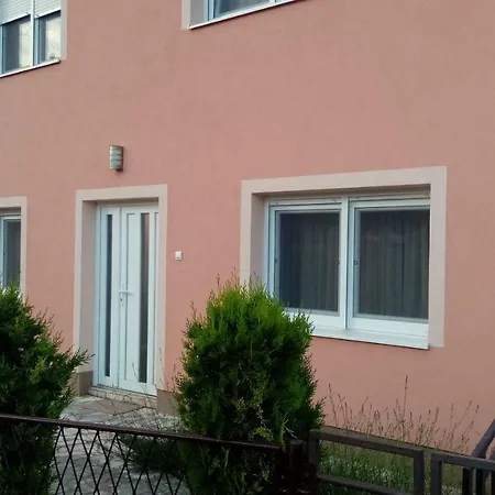 Apartmani Lovro Ogulin Exterior photo