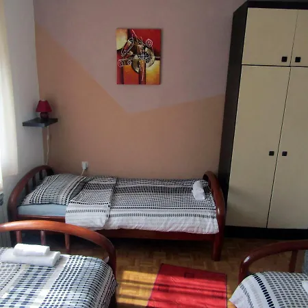 Apartmani Lovro Ogulin Exterior photo