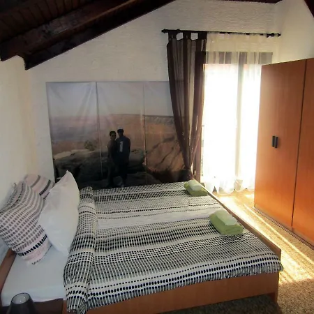 Apartmani Lovro Ogulin Exterior photo
