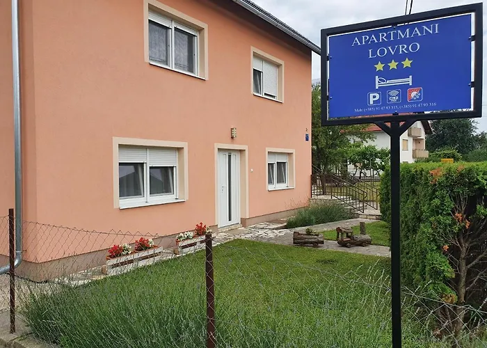Apartmani Lovro